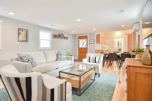 Photo of Del Mar #11116 - Commercial St Private Patio Dog Welcome!