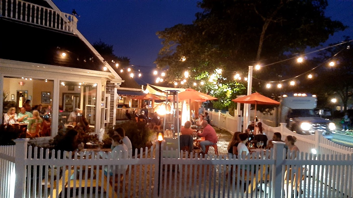 Ember Coal Fire Pizza & Wings