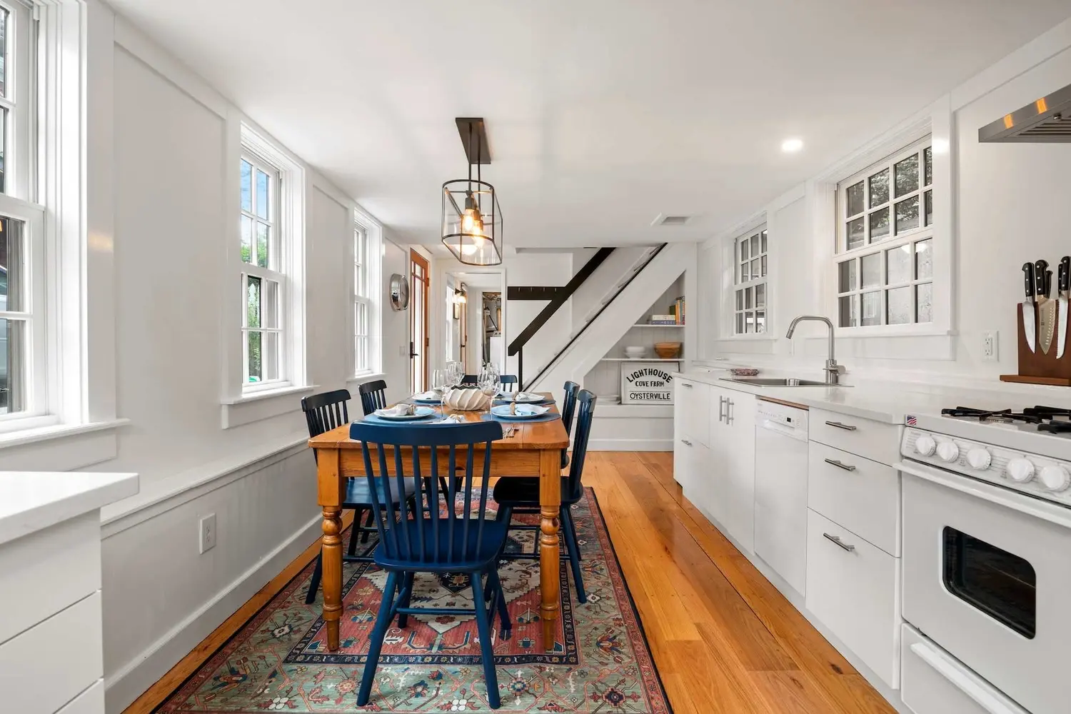 Photo 10 of Del Mar #11101 - Private Garden, Central AC, Dog Friendly!