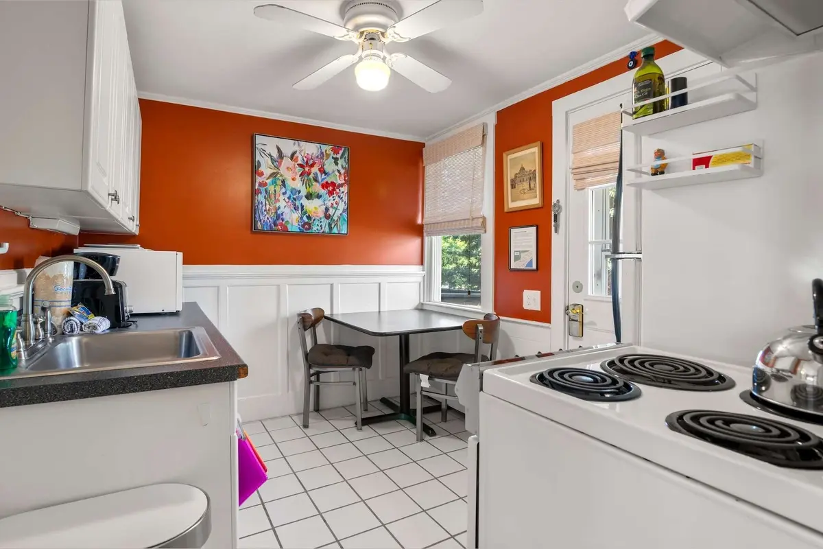 Photo 2 of Del Mar #11106 - Steps to Commercial St Walk to Beach!