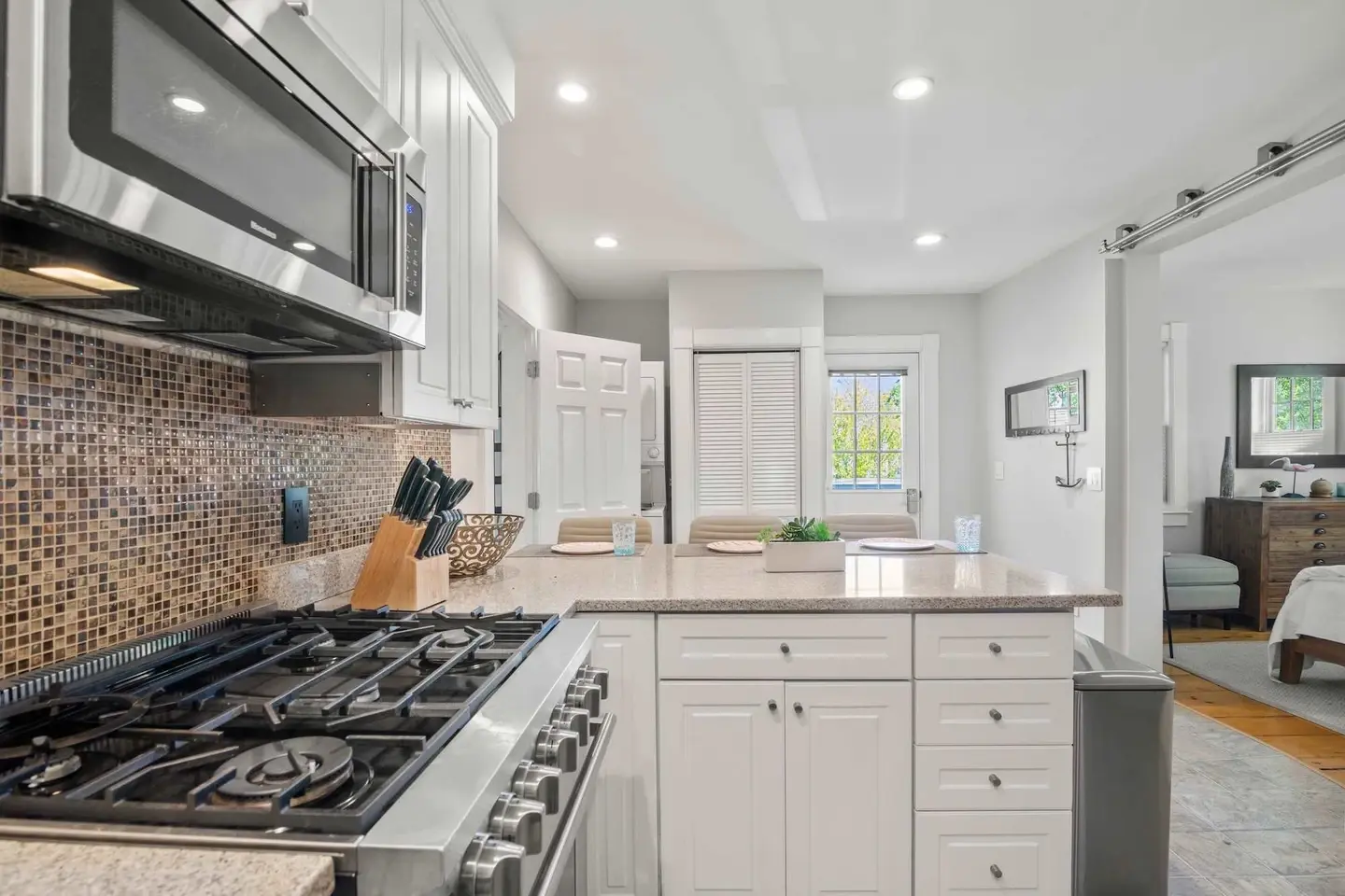 Photo 9 of Del Mar #11109 - Charming Getaway 1 Block from Beach!