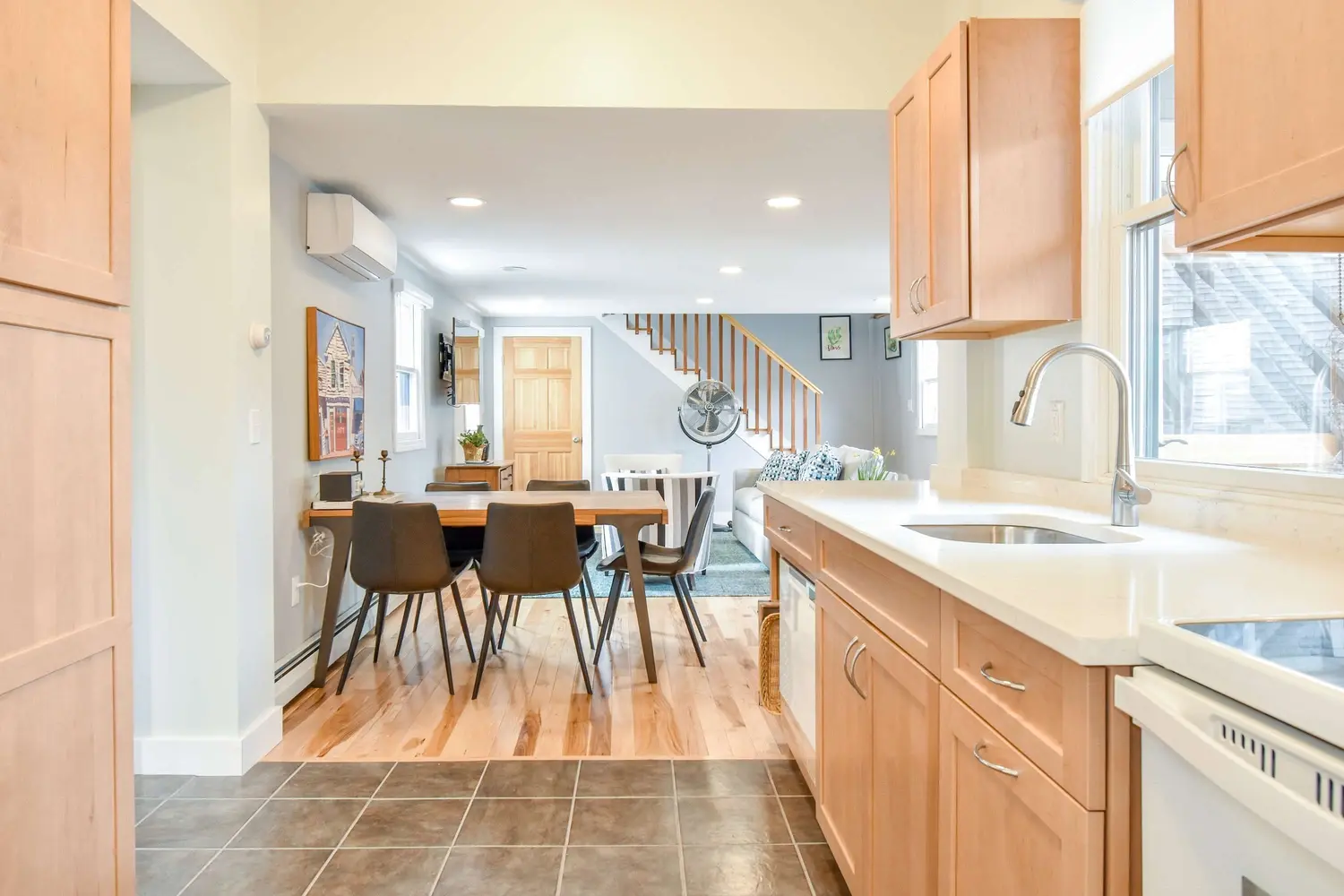 Photo 9 of Del Mar #11116 - Commercial St Private Patio Dog Welcome!