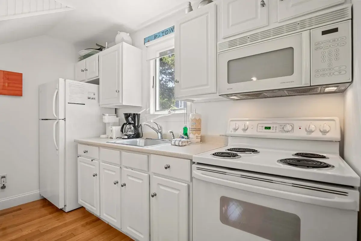 Photo 5 of Del Mar #11117 - Private Deck, Parking, Walk to Town!