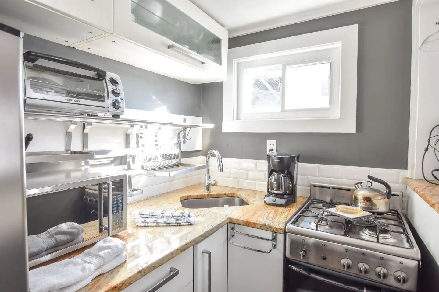 Photo 3 of Del Mar #11140 - Gas Fireplace Front Patio & Parking Spot!