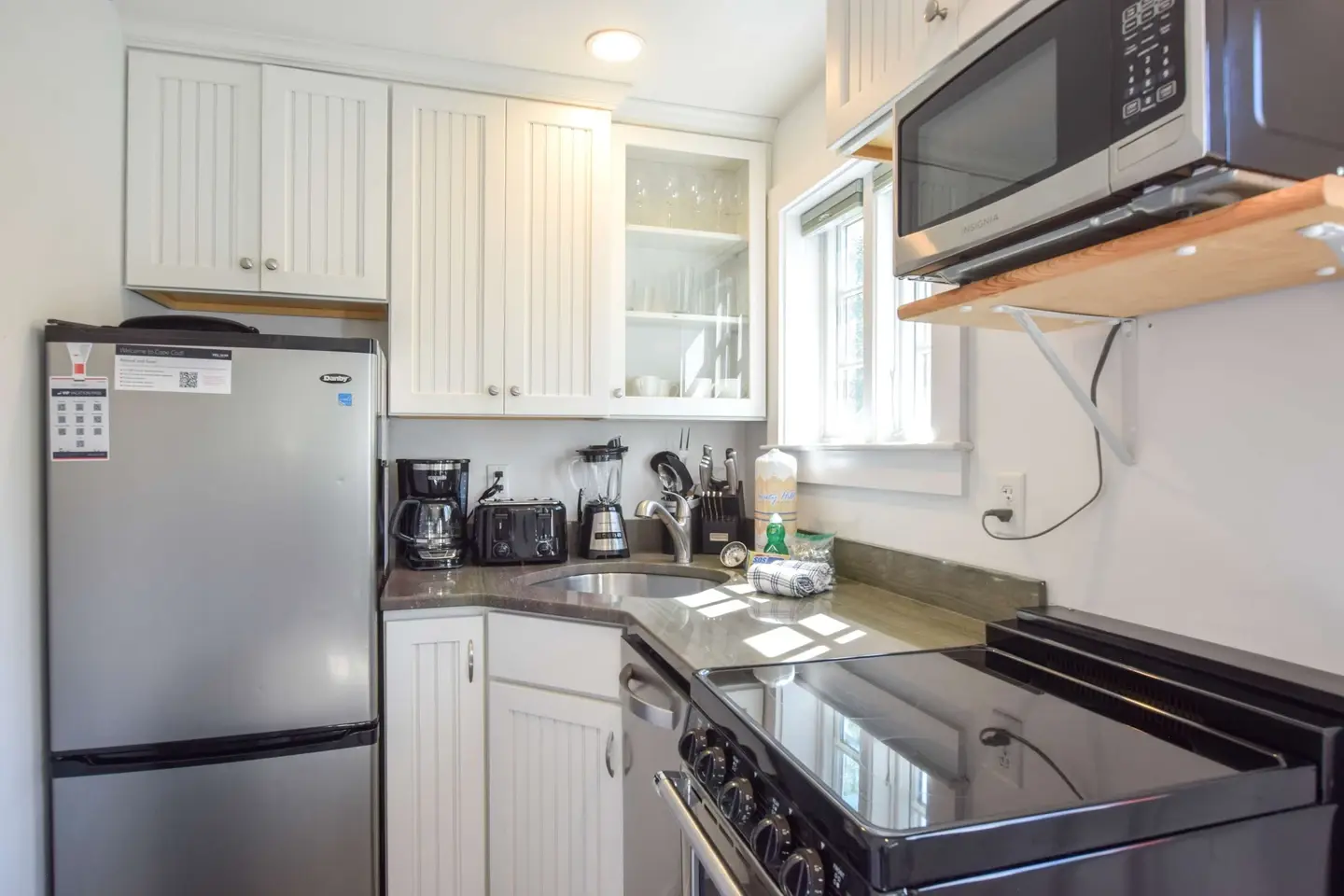 Photo 8 of Del Mar #11151 - 3 Newly Renovated Condos w/ Water Views!