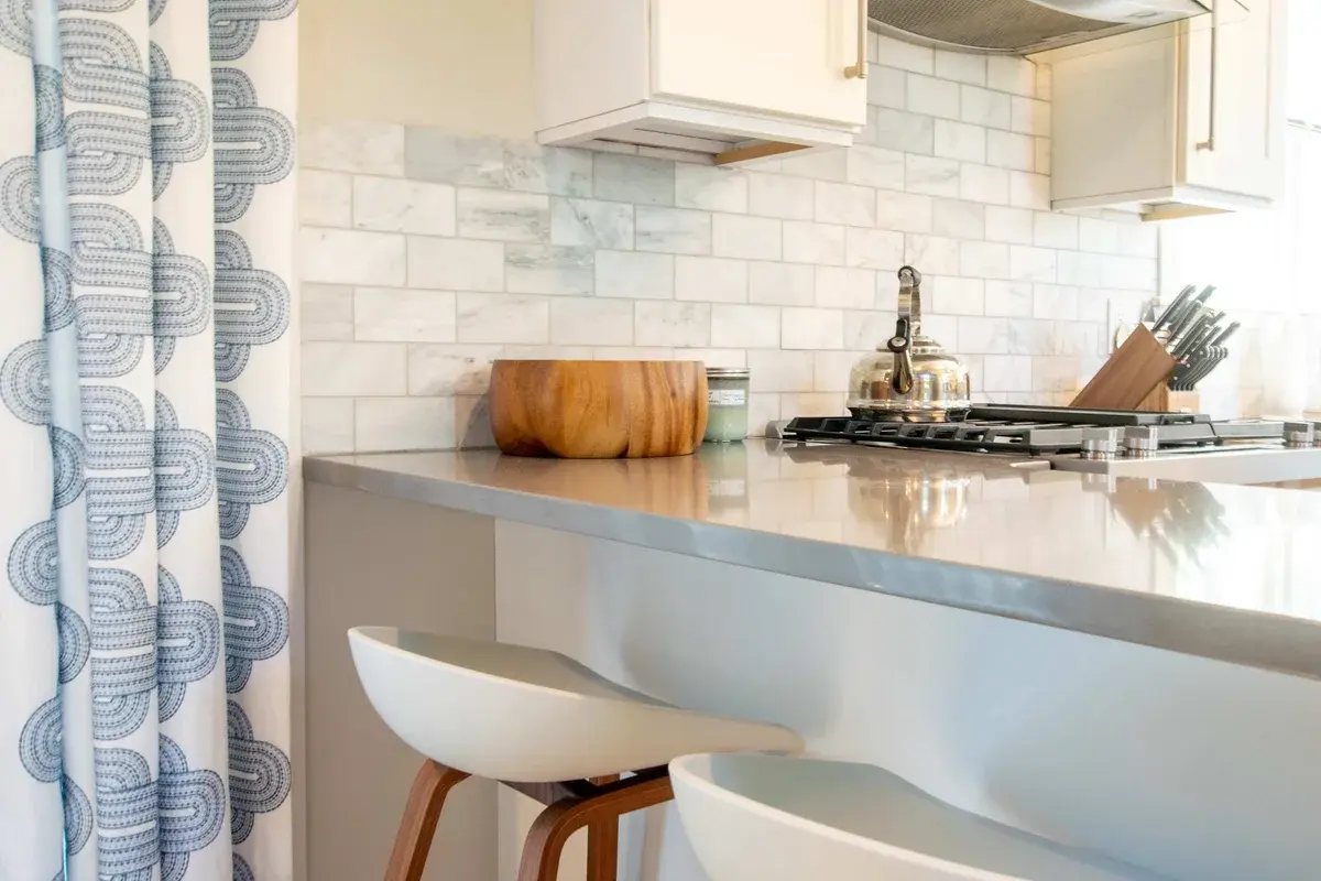 Photo 3 of Del Mar #11171 - Private deck, walk to Commercial Street!