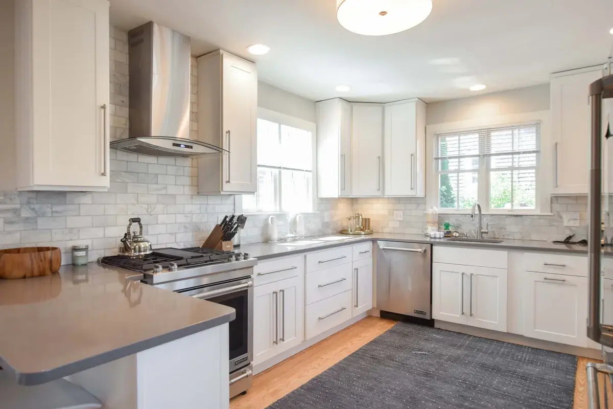 Photo 9 of Del Mar #11171 - Private deck, walk to Commercial Street!