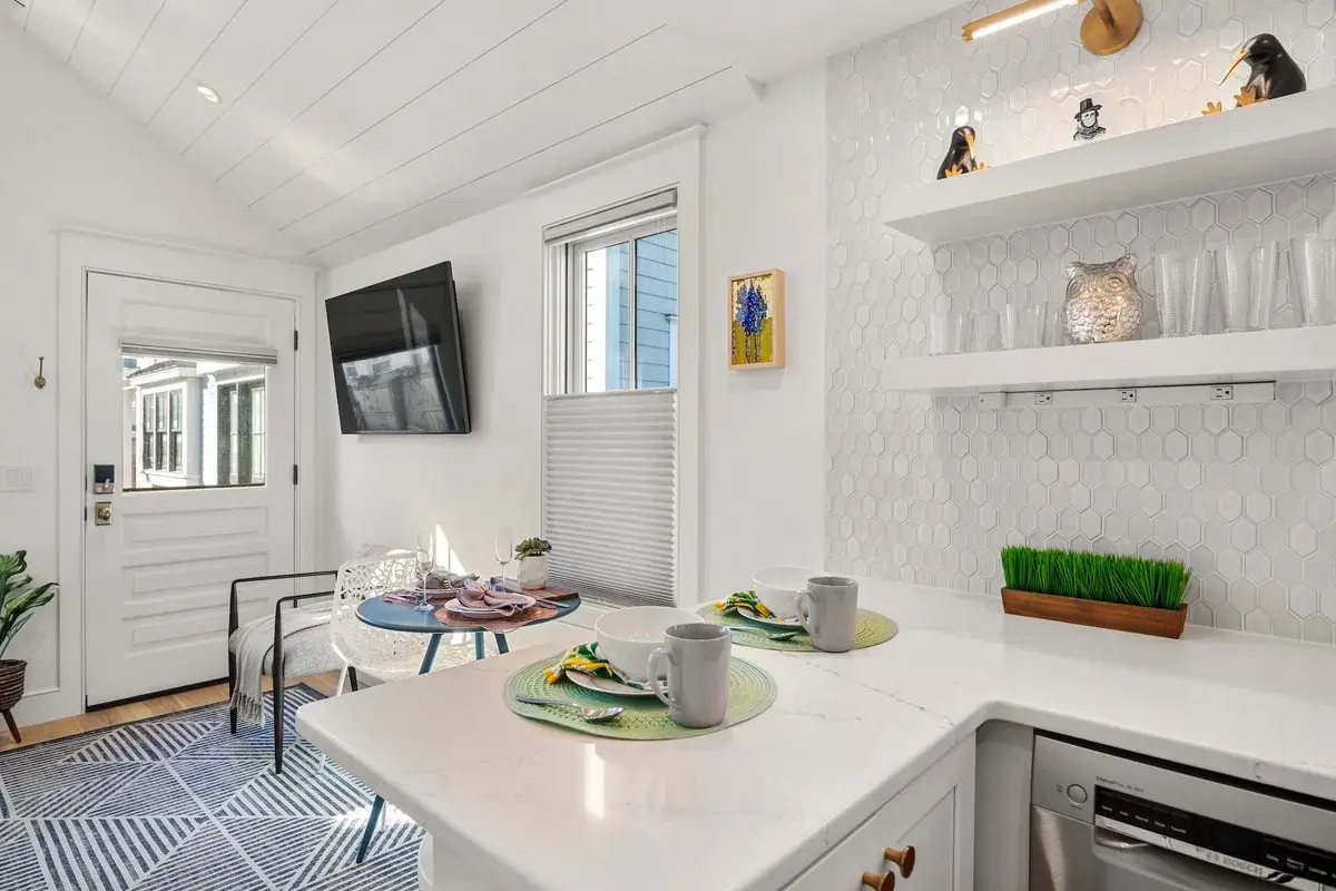 Photo 8 of Del Mar #11173 - Walk to Beach, Shopping, and Dining!