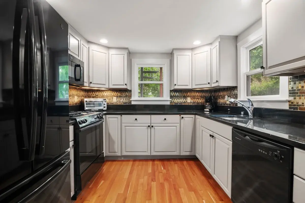 Photo 3 of Del Mar #11176 - Rare Private Deck, Dog Friendly, Walk to Harbor!