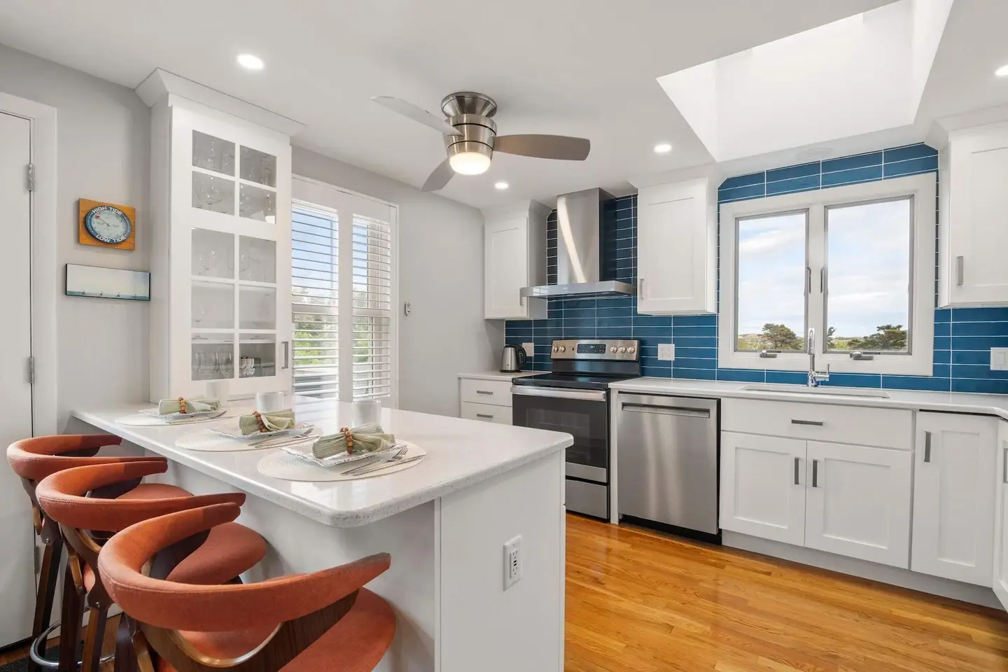 Photo 10 of Del Mar #12211 - Walk to Water, Dazzling Sunsets on the Bay!