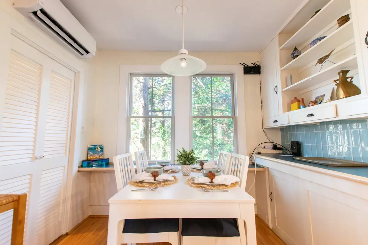 Photo 10 of Del Mar #13319 - Family Compound walk to Downtown!