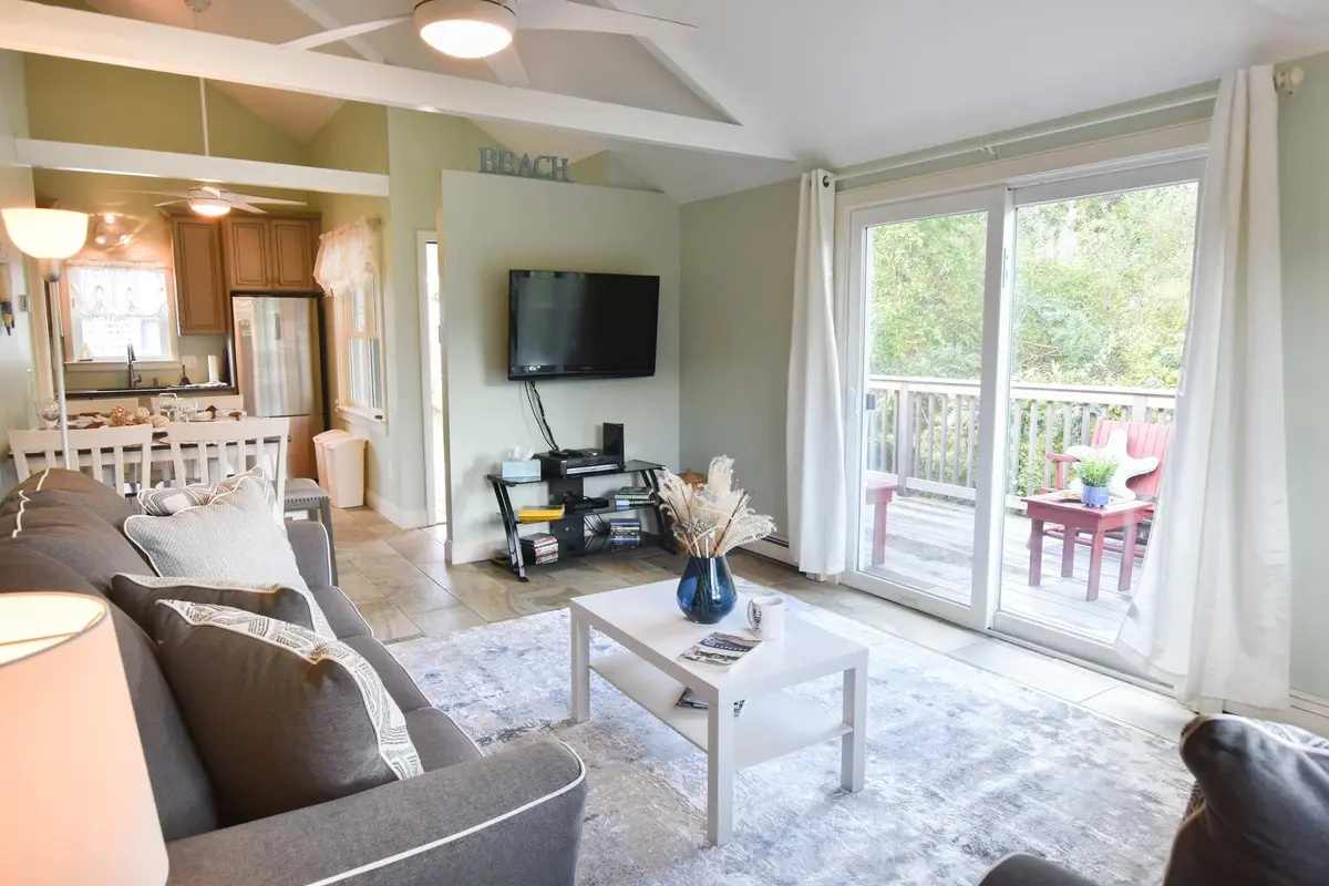 Photo 8 of Del Mar #13341 - Waterfront easy access to town center!