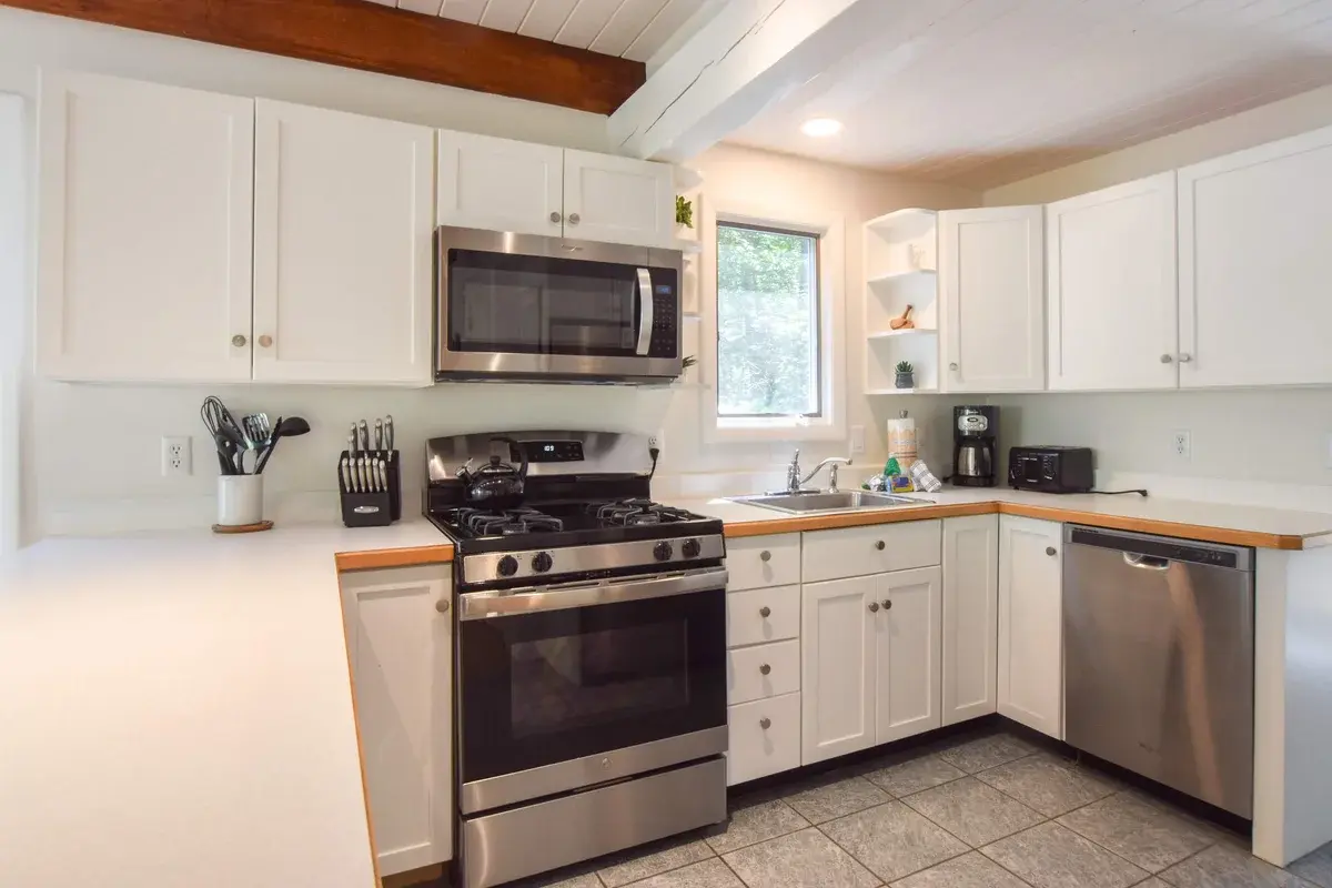 Photo 3 of Del Mar #13349 - Private Location w/ Guest House!