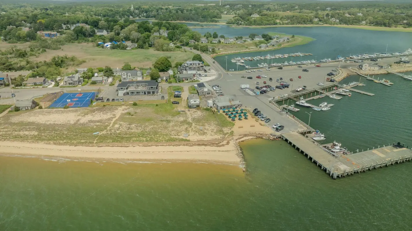 Photo 5 of Del Mar #13354 - Private Downtown Wellfleet Location!