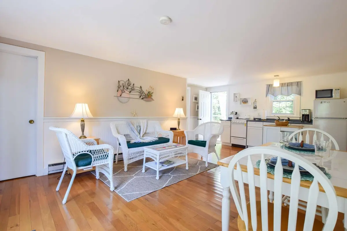 Photo 8 of Del Mar #13355 - Private Association Pool Great Location!