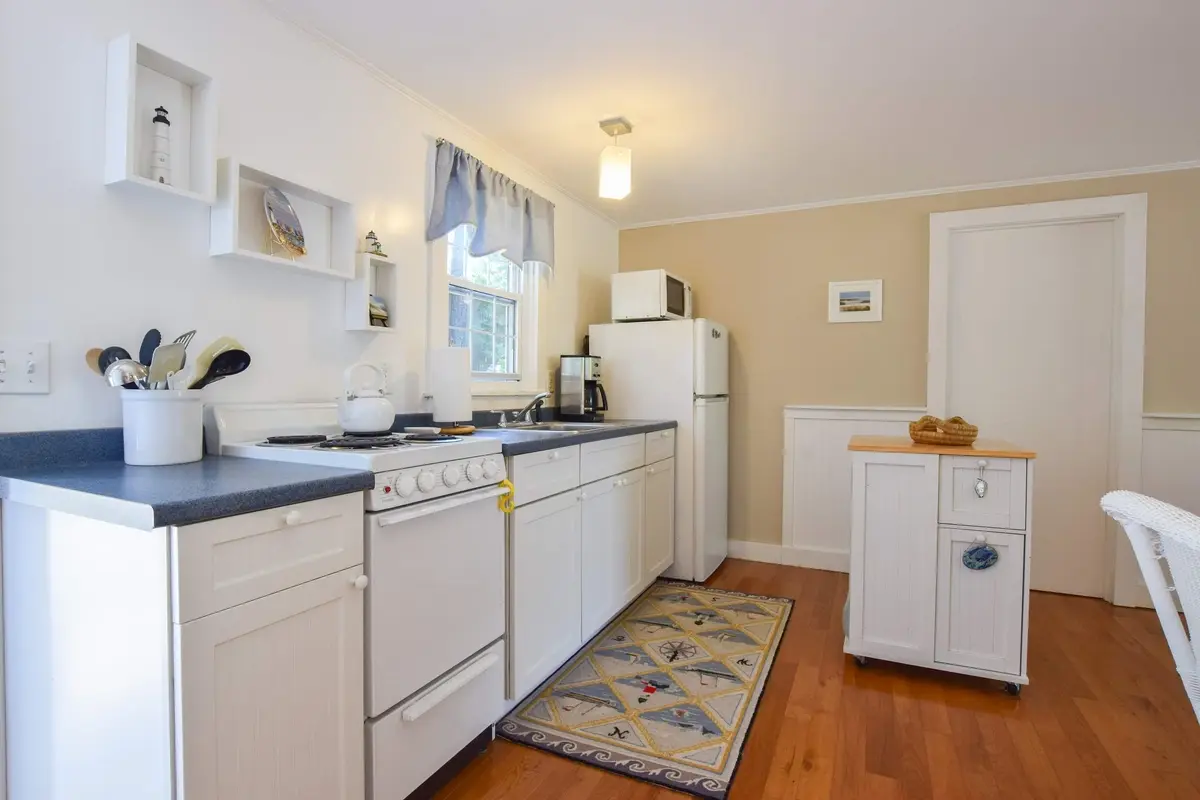 Photo 7 of Del Mar #13355 - Private Association Pool Great Location!