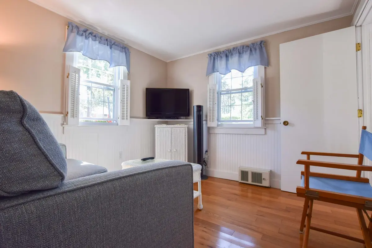 Photo 6 of Del Mar #13355 - Private Association Pool Great Location!