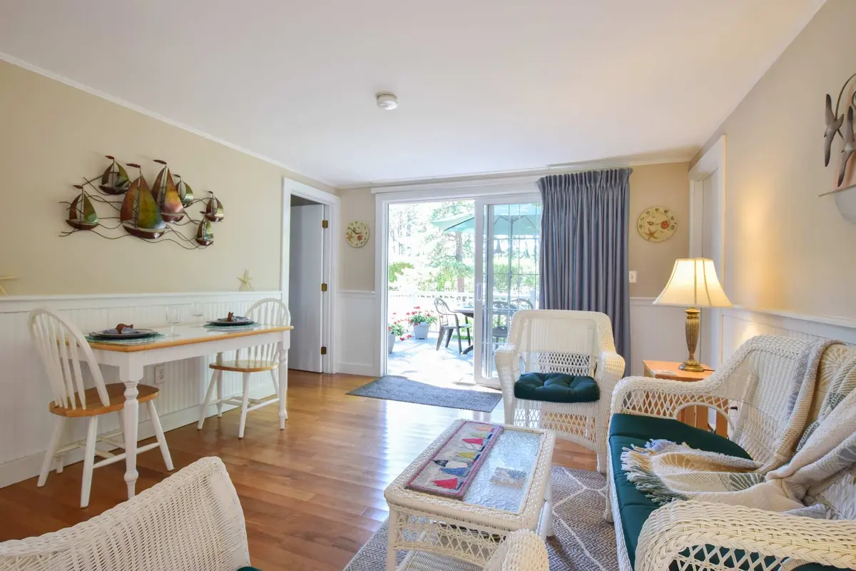 Photo 9 of Del Mar #13355 - Private Association Pool Great Location!