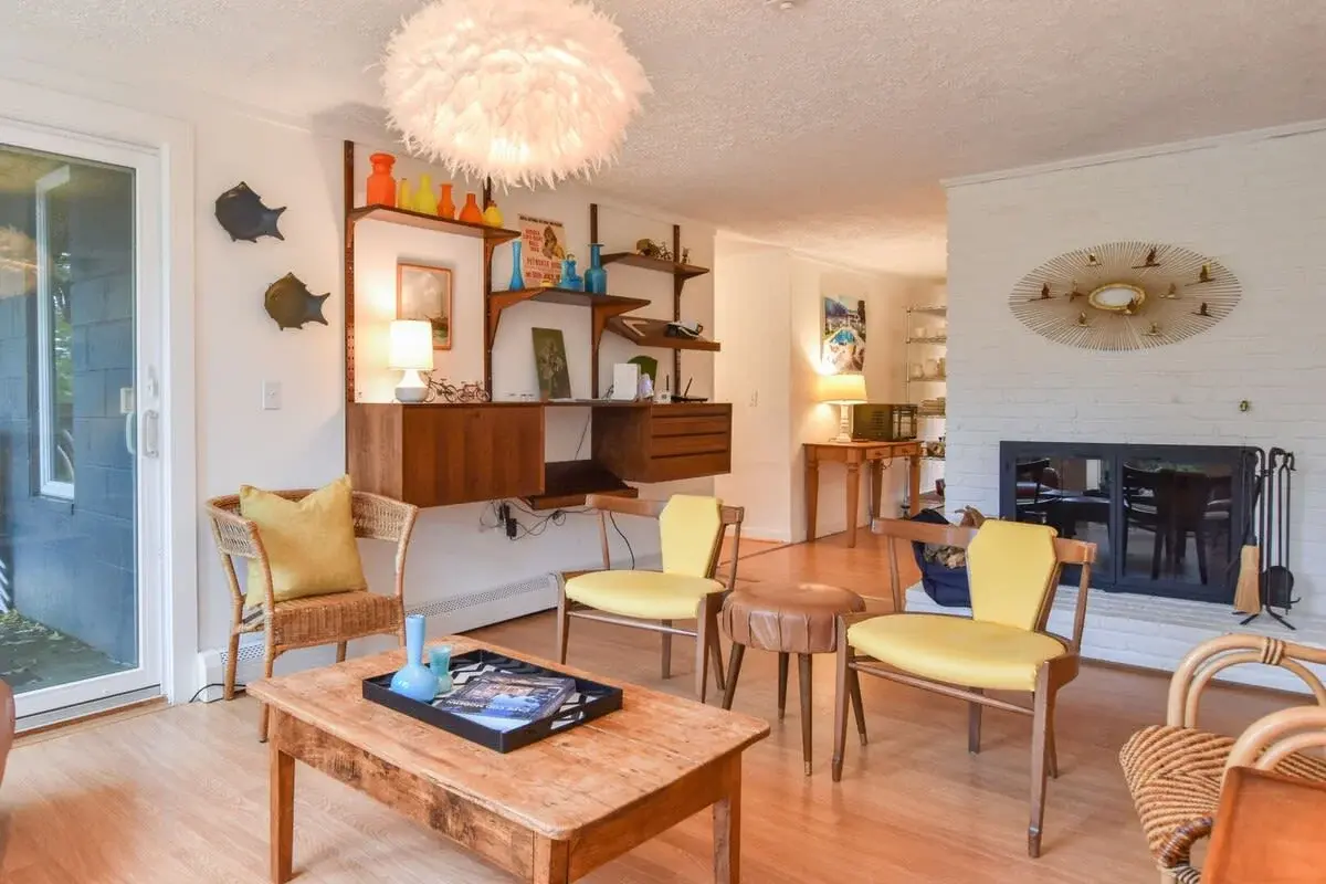 Photo 2 of Del Mar #13358 - Short Walk to Long Pond Swimming Beach!