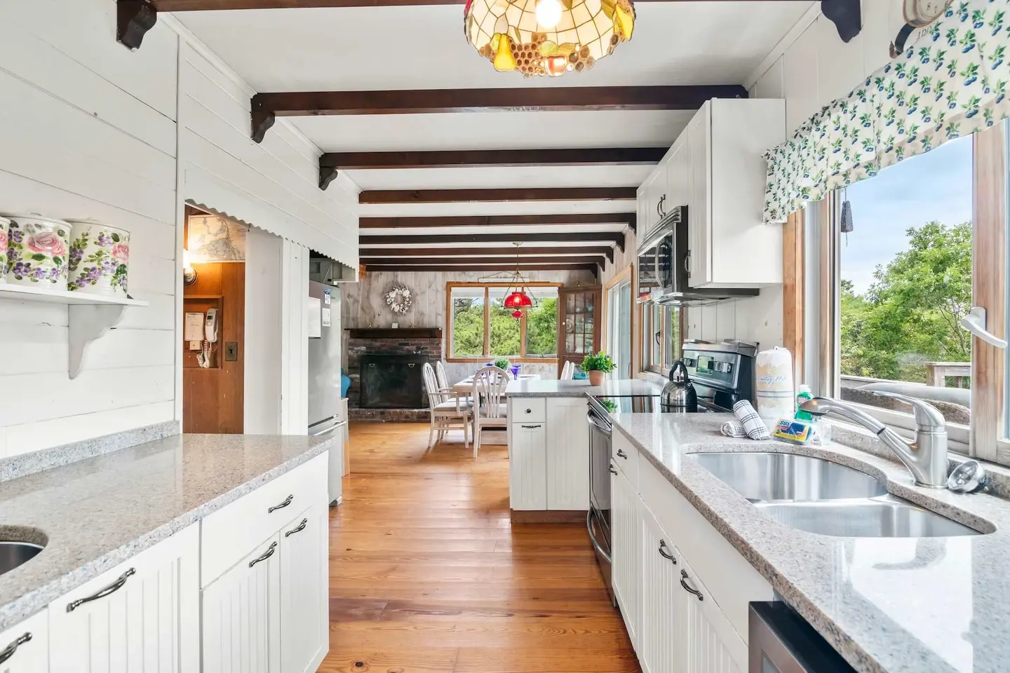 Photo 10 of Del Mar #13373 - Walk to Oceanside Beach!