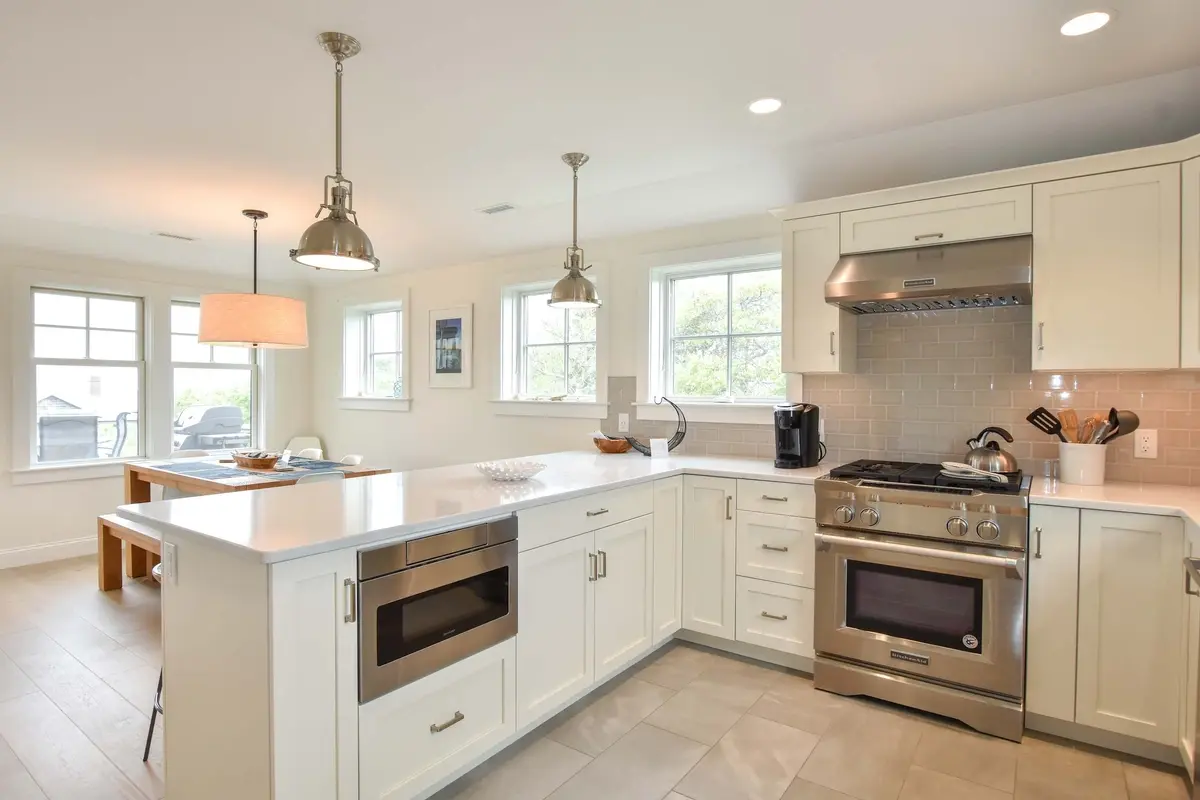 Photo 10 of Del Mar #14424 - Gorgeous Architectural Home w/ Water Views!