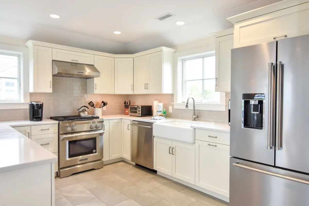 Photo 4 of Del Mar #14424 - Gorgeous Architectural Home w/ Water Views!