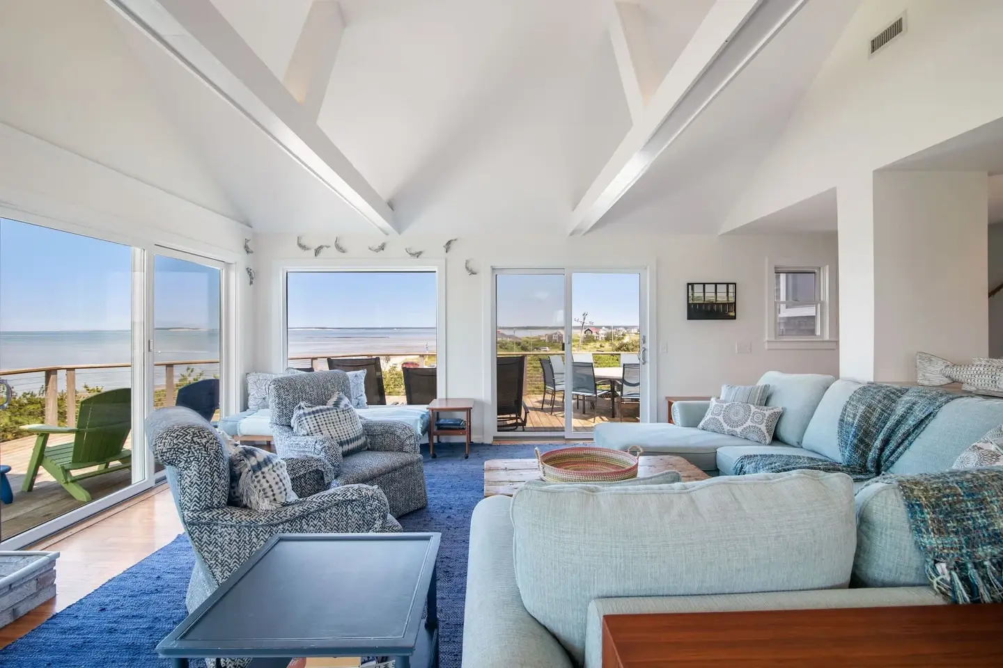 Photo 8 of Del Mar #14436 - Gorgeous Architectural Waterfront Property!