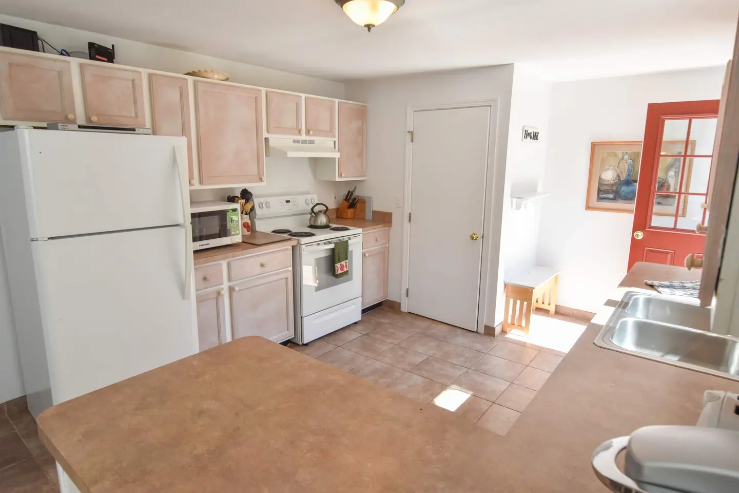 Photo 7 of Del Mar #14465 - Beach House Short Walk to Kingsbury Beach!