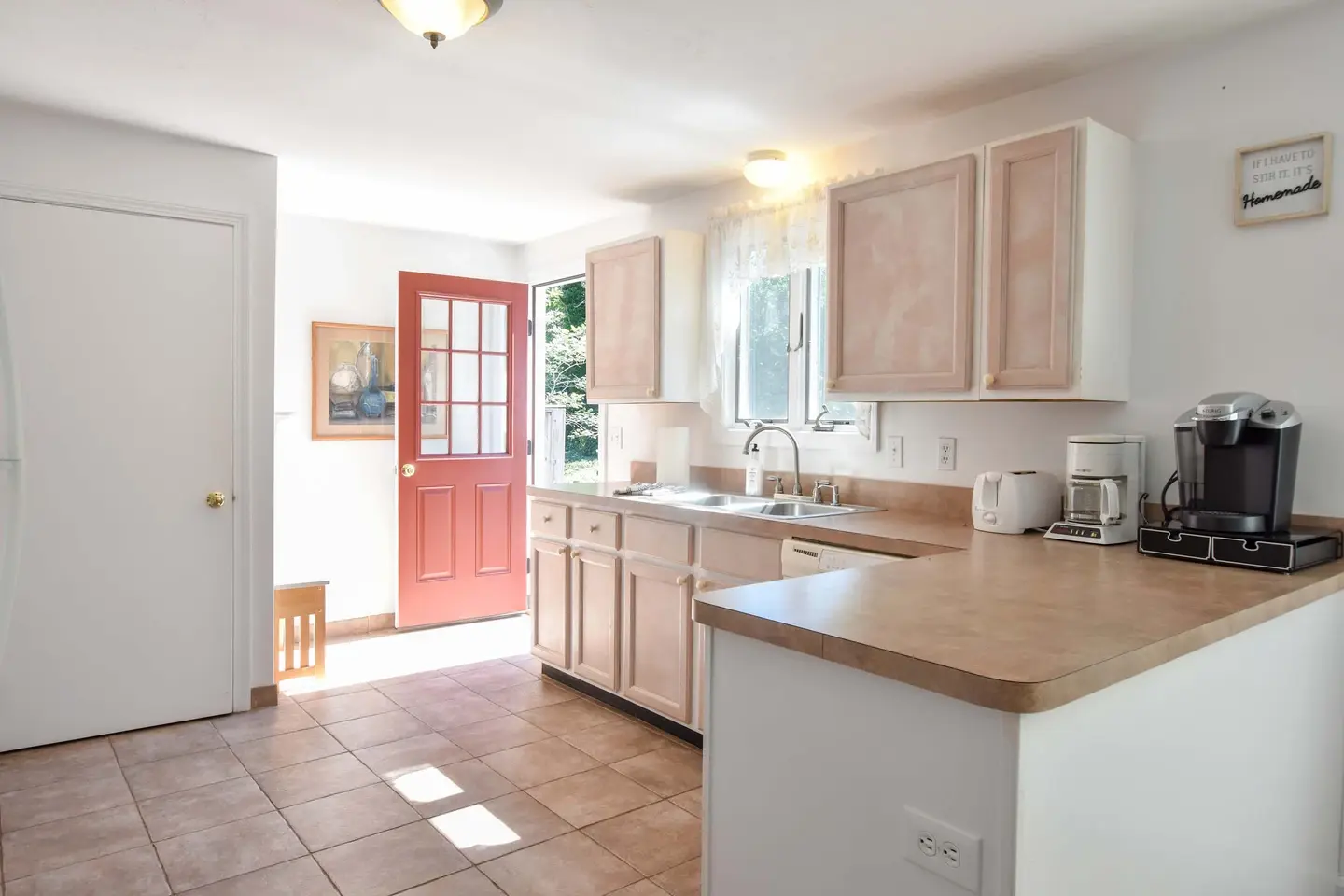 Photo 6 of Del Mar #14465 - Beach House Short Walk to Kingsbury Beach!