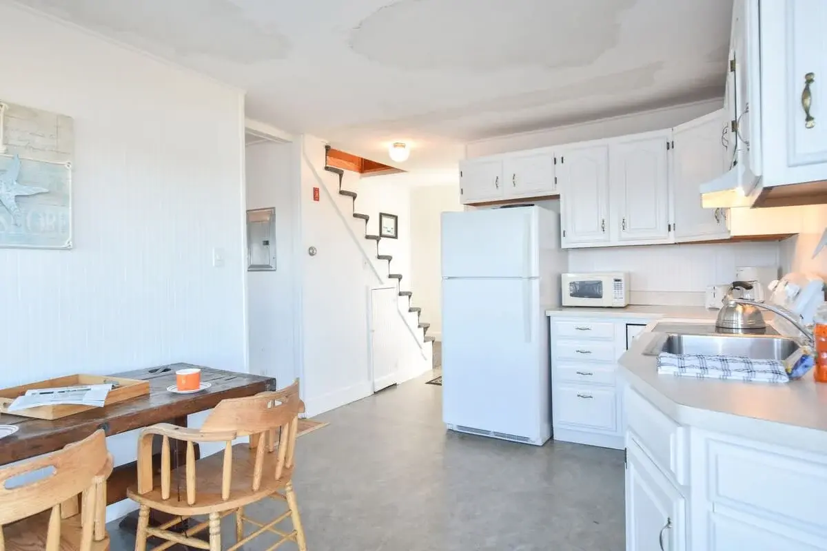 Photo 8 of Del Mar #14481 - Waterfront amazing views near beaches!