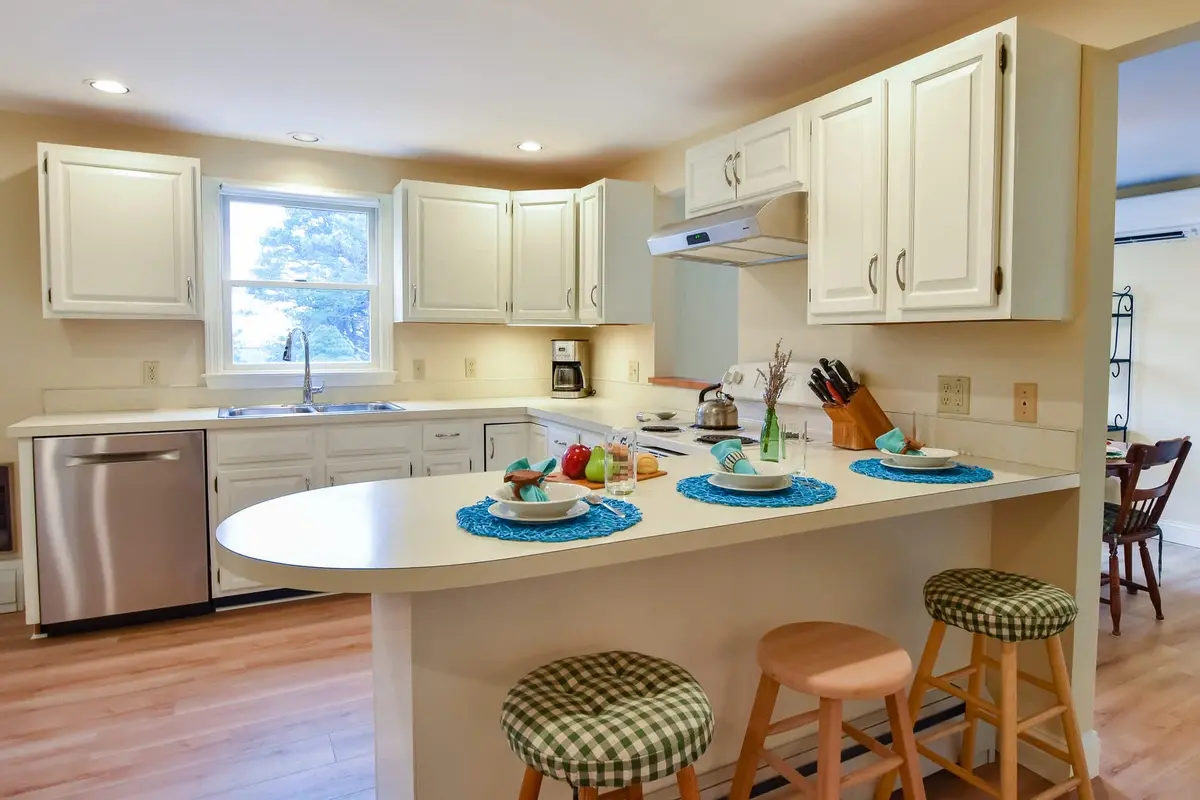 Photo 8 of Del Mar #14511 - Sunroom, Mins to Beaches, Central AC!