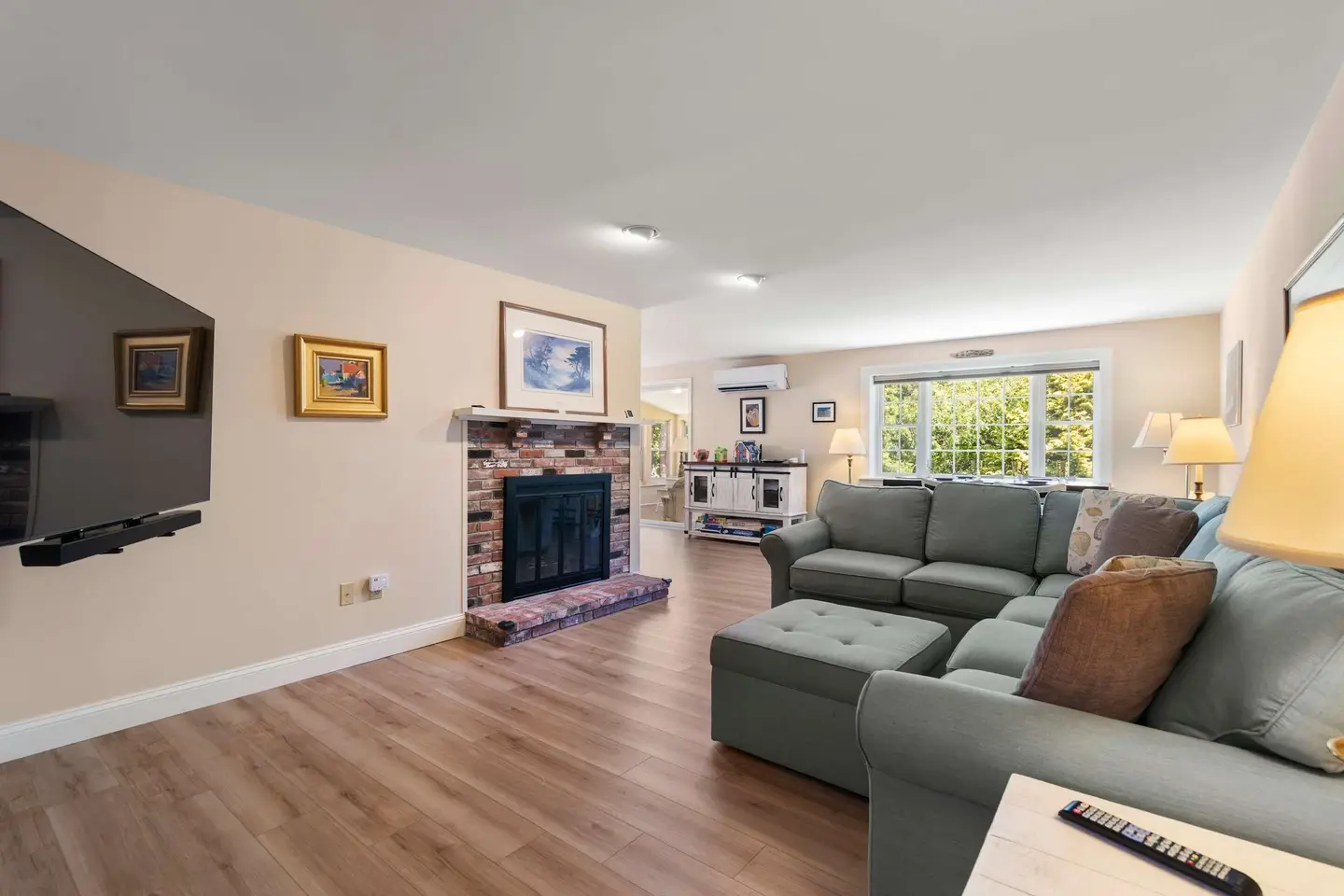 Photo 4 of Del Mar #14511 - Sunroom, Mins to Beaches, Central AC!