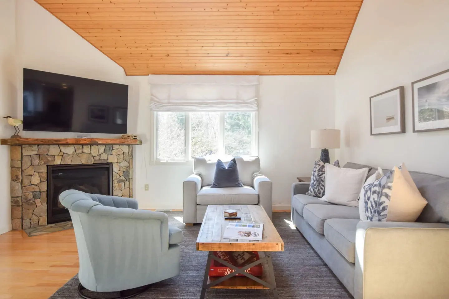 Photo 3 of Del Mar #14512 - Hot Tub, Game Room, Large Private Yard!