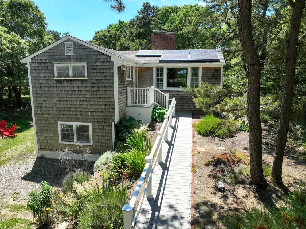 Photo 2 of Del Mar #14518 - Short walk to Bayside Beach!