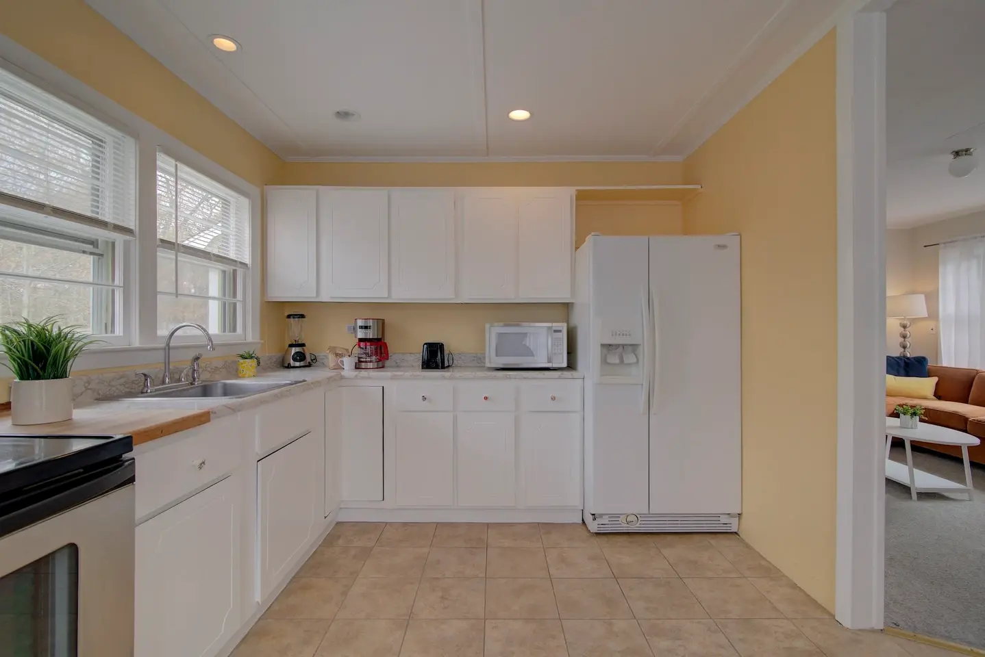 Photo 9 of Del Mar #14519 - Minutes to bayside beaches! 