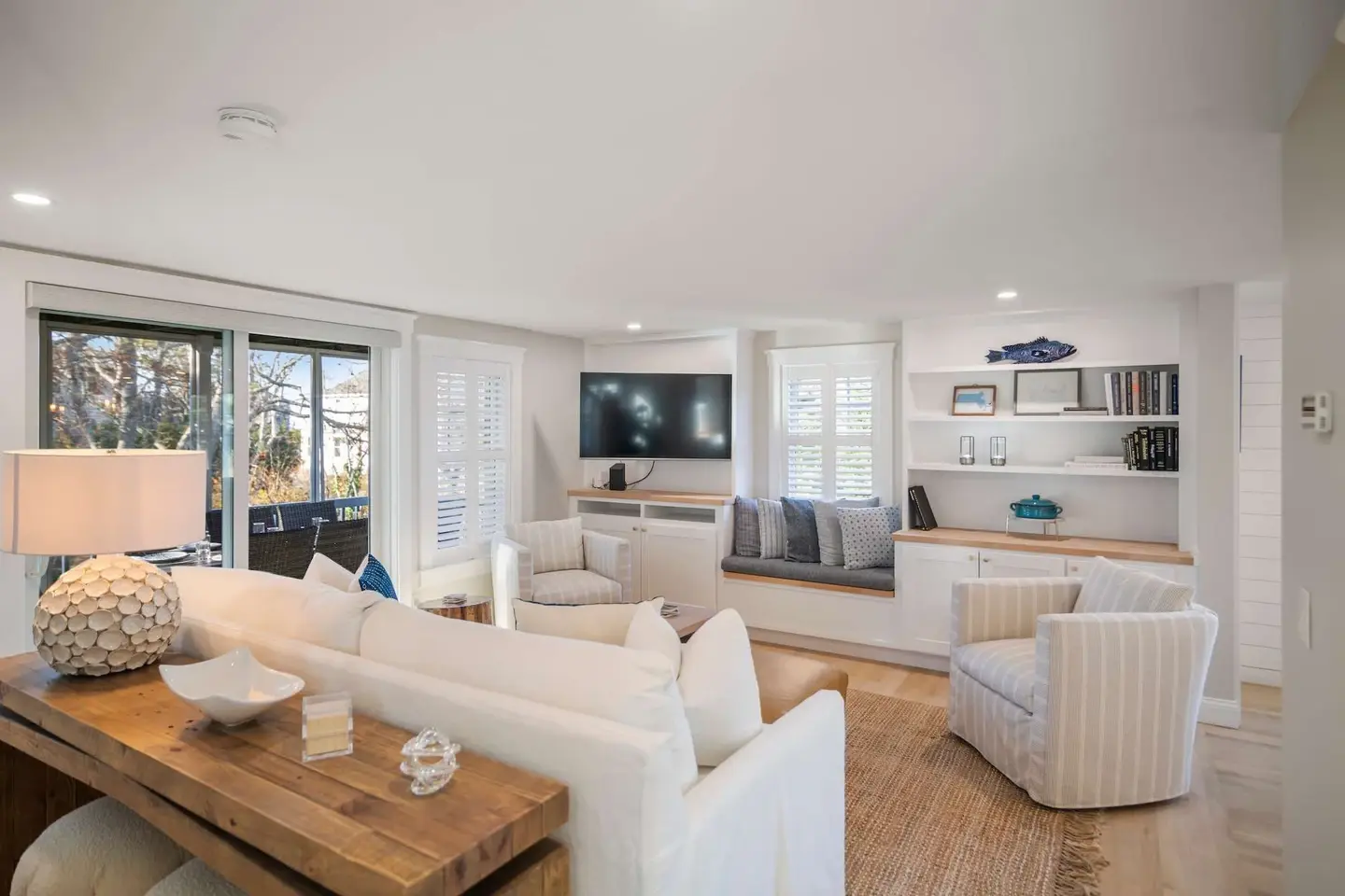 Photo 4 of Del Mar #14522 - Walk to beach, private patio!