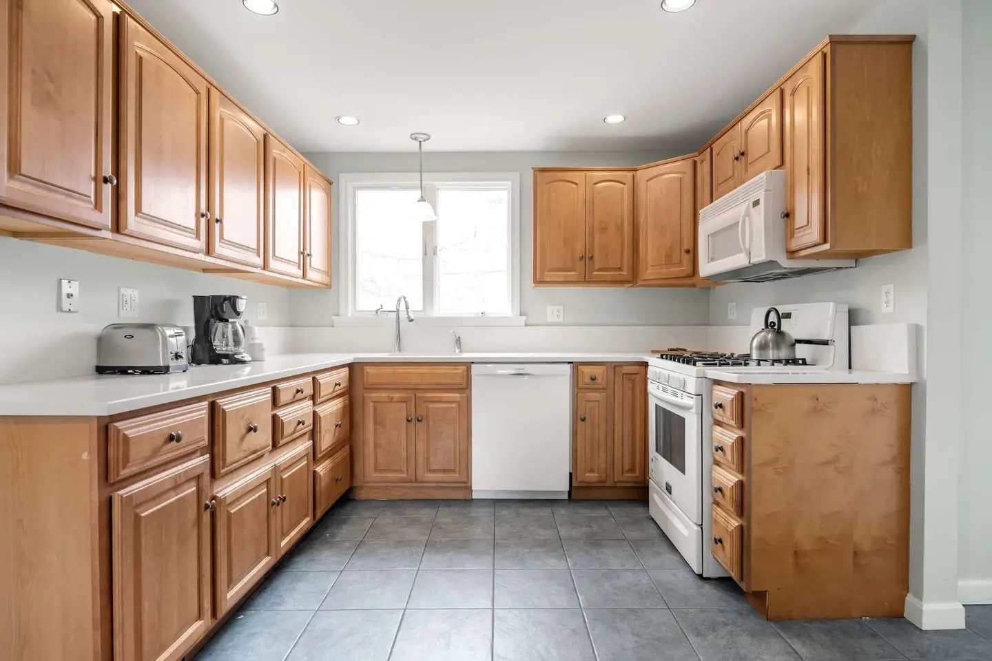 Photo 4 of Del Mar #14525 - 2 Miles to Coast Guard Beach!