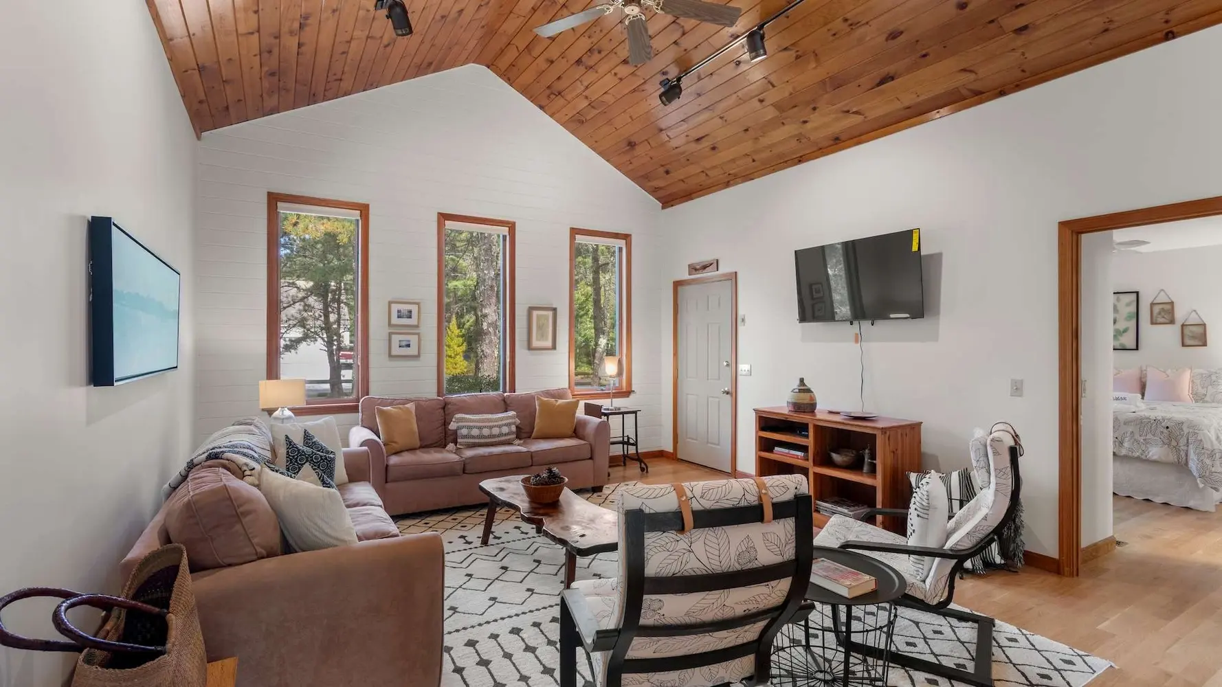 Photo 6 of Del Mar #14527 - Game Room, Central AC, Short Drive to Beaches!