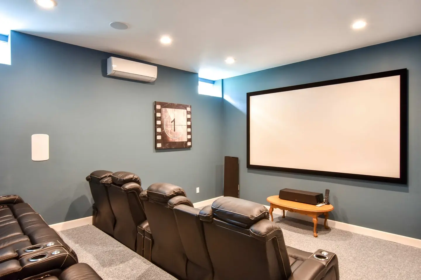 Photo 4 of Del Mar #15526 - Luxurious Waterfront Home!