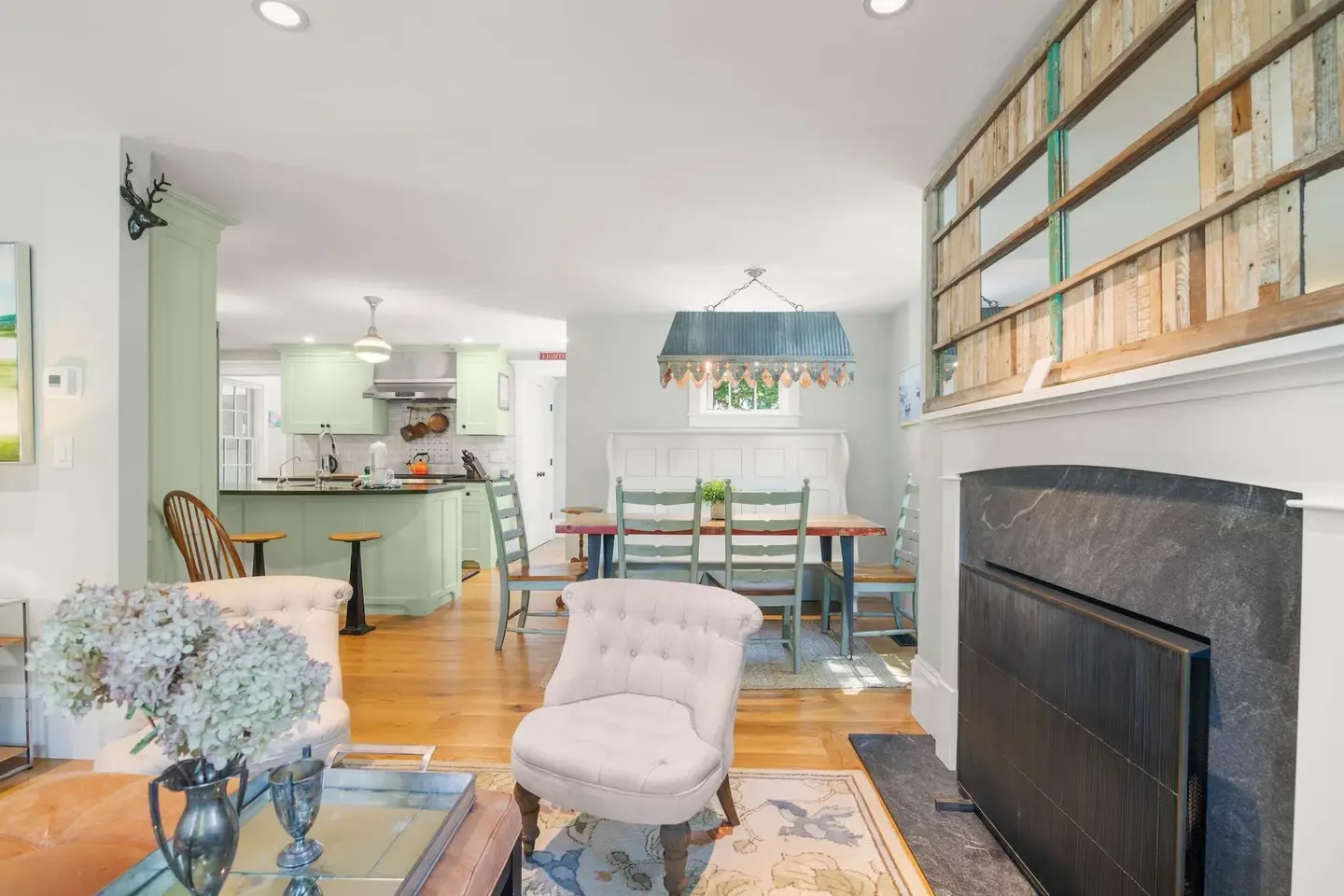 Photo 8 of Del Mar #15531 - Walk to Town, Fully Renovated!