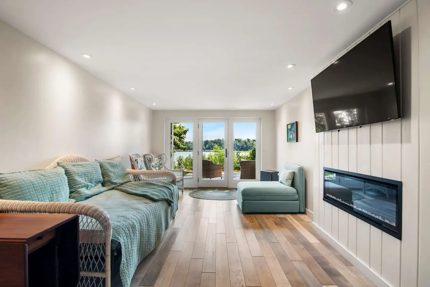 Photo 5 of Del Mar #15540 - Waterfront on Orleans Cove!