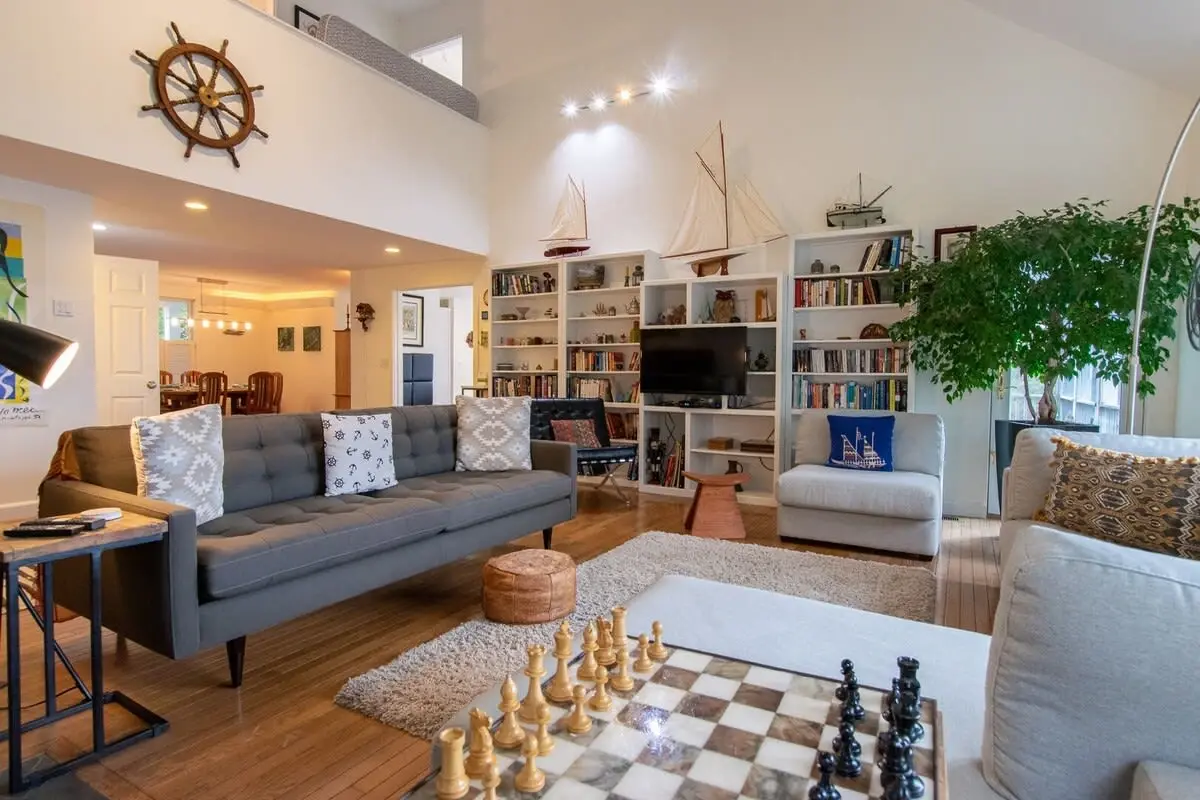 Photo 9 of Del Mar #15565 - Stunning Home with In-Ground Pool!