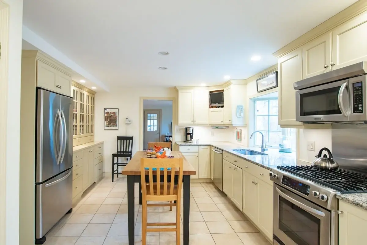 Photo 7 of Del Mar #15566 - Fantastic Home by Eldridge Park!