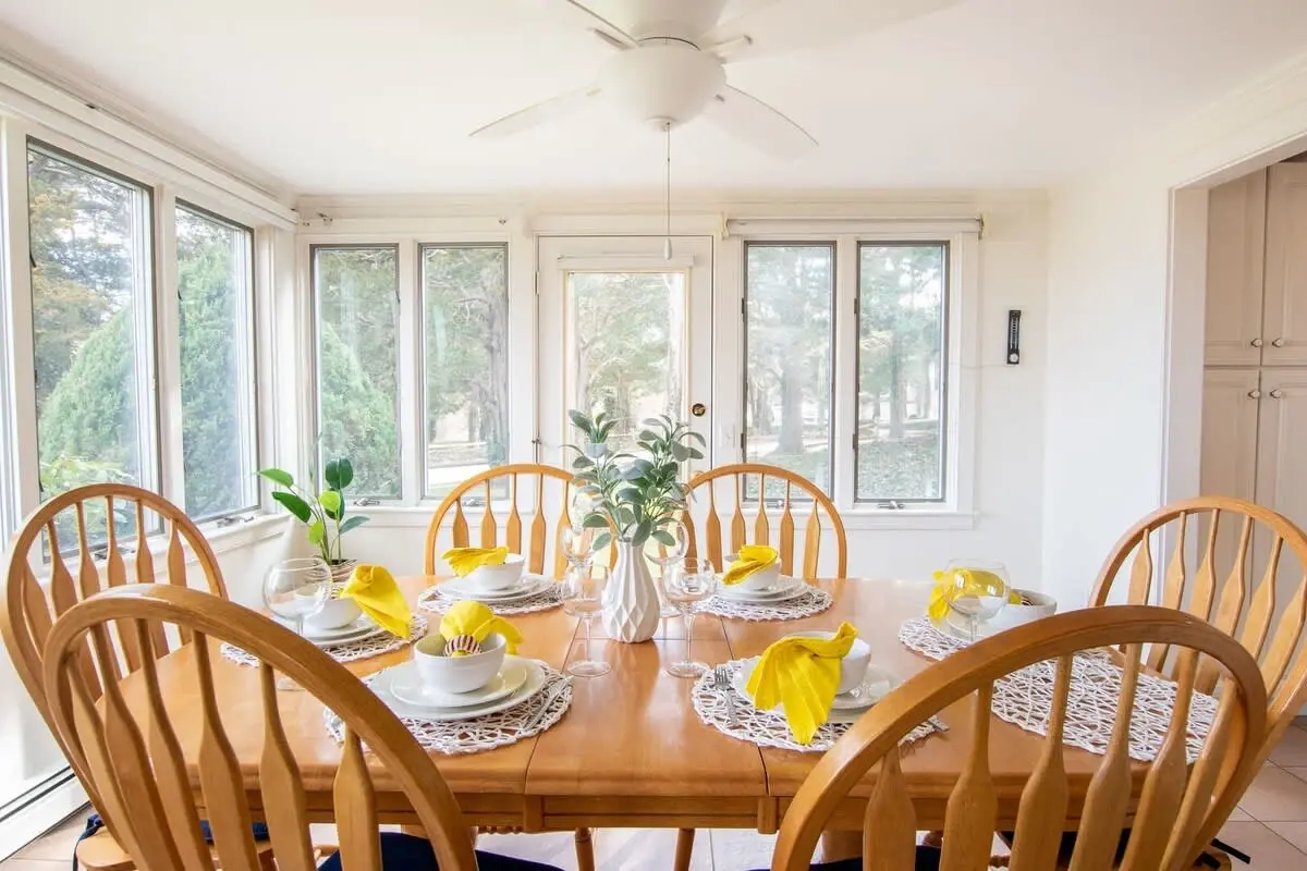 Photo 10 of Del Mar #15569 - Spacious Home with Sprawling Yard!