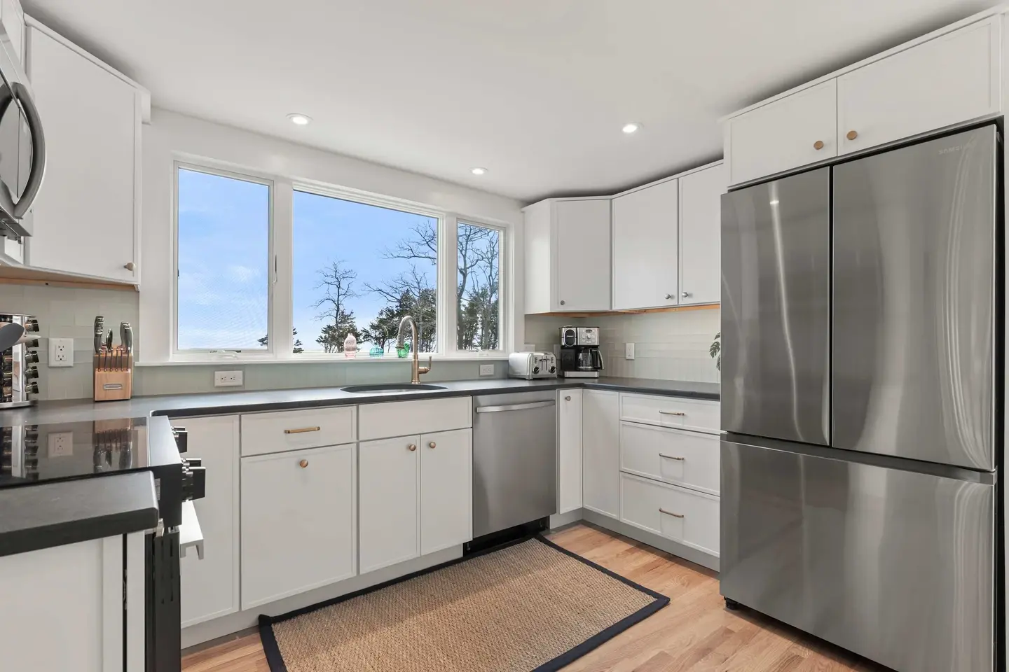 Photo 7 of Del Mar #15594 - Waterfront Gem, Game Room, Newly Renovated!