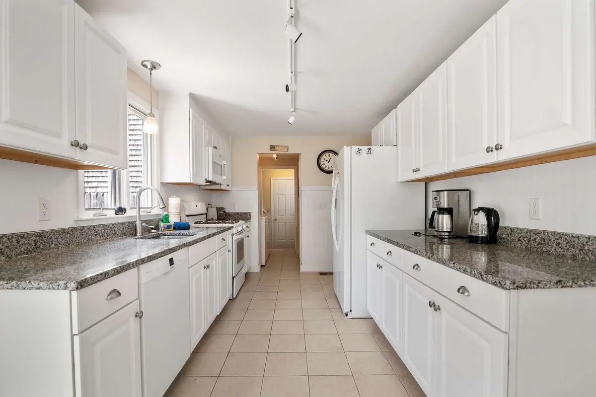 Photo 9 of Del Mar #16601 - Great Location Outdoor Space Dog Friendly