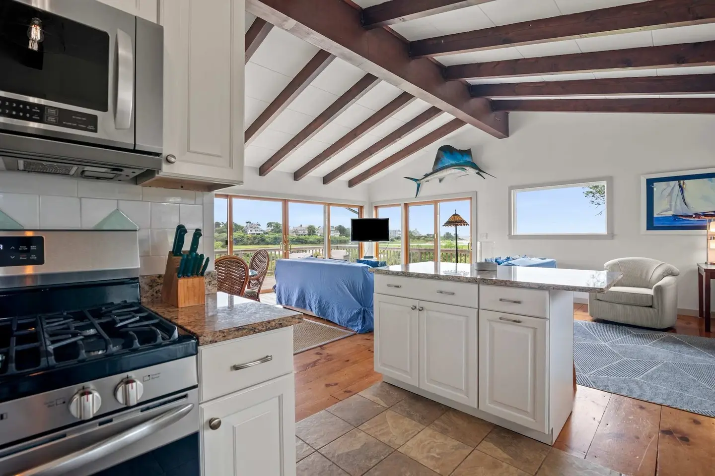 Photo 8 of Del Mar #16612 - Walk to Ridgevale Beach!