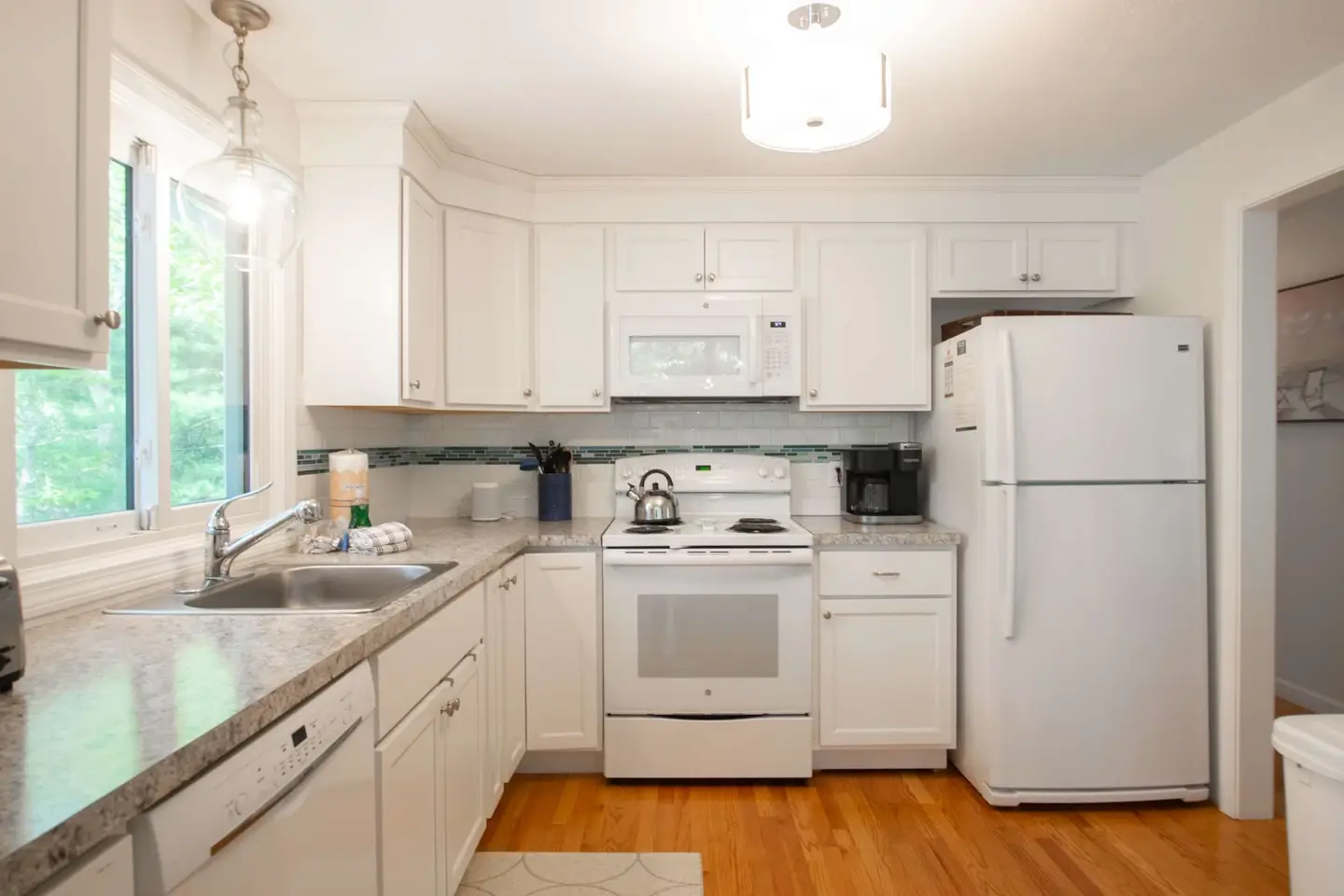 Photo 10 of Del Mar #16647 - 5-Mins to Forest Beach Dog Friendly!