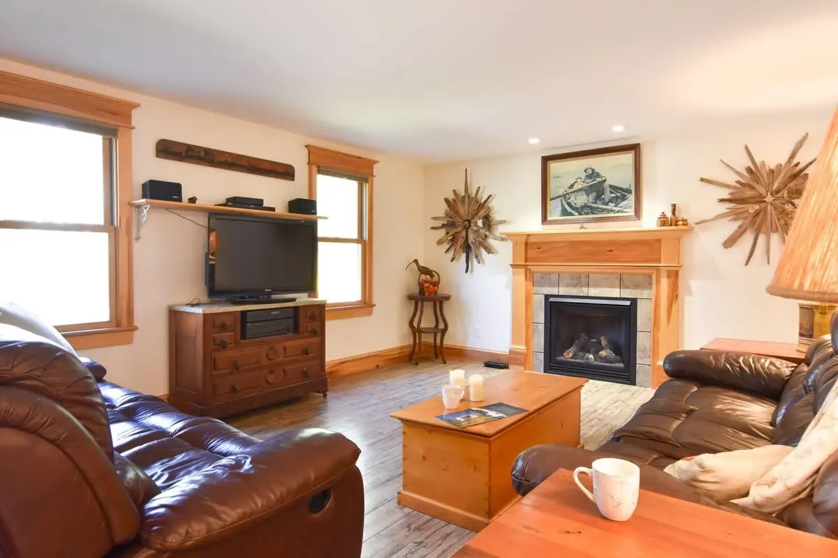 Photo 10 of Del Mar #16657 - Beautiful Home w/ Artistic Flair!