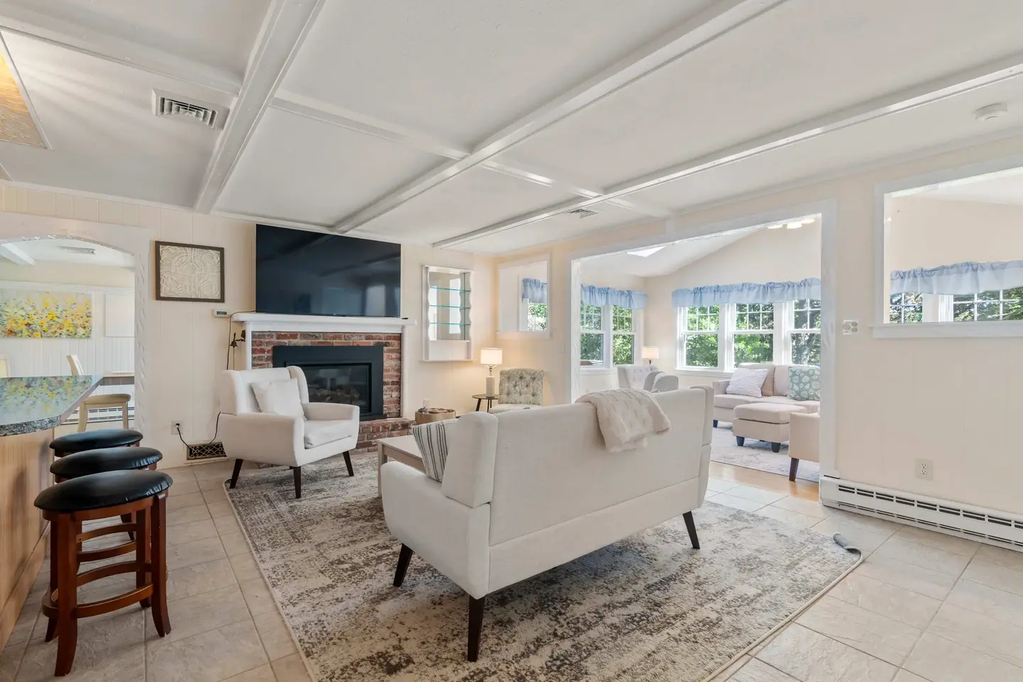 Photo 7 of Del Mar #16699 - Great location, Dog Friendly, Central AC!